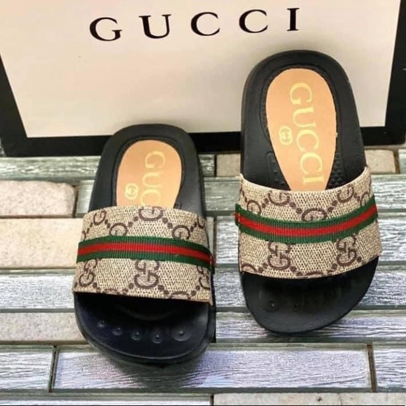 gucci baby slippers size 4c